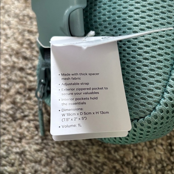 Lululemon Everywhere Belt Bag *Knit Mesh NWT - Picture 4 of 4
